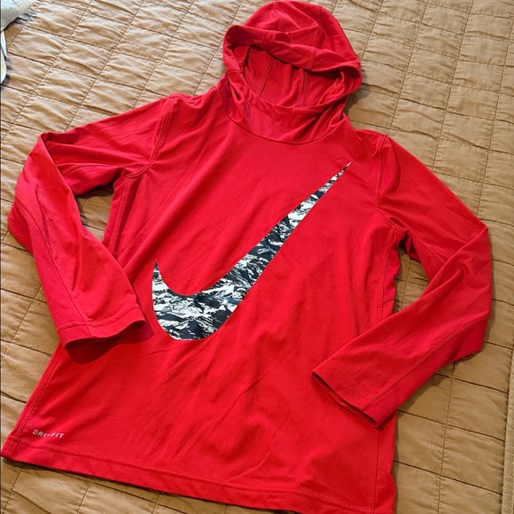 Nike Dri-Fit ❤️ - Picture 1 of 2